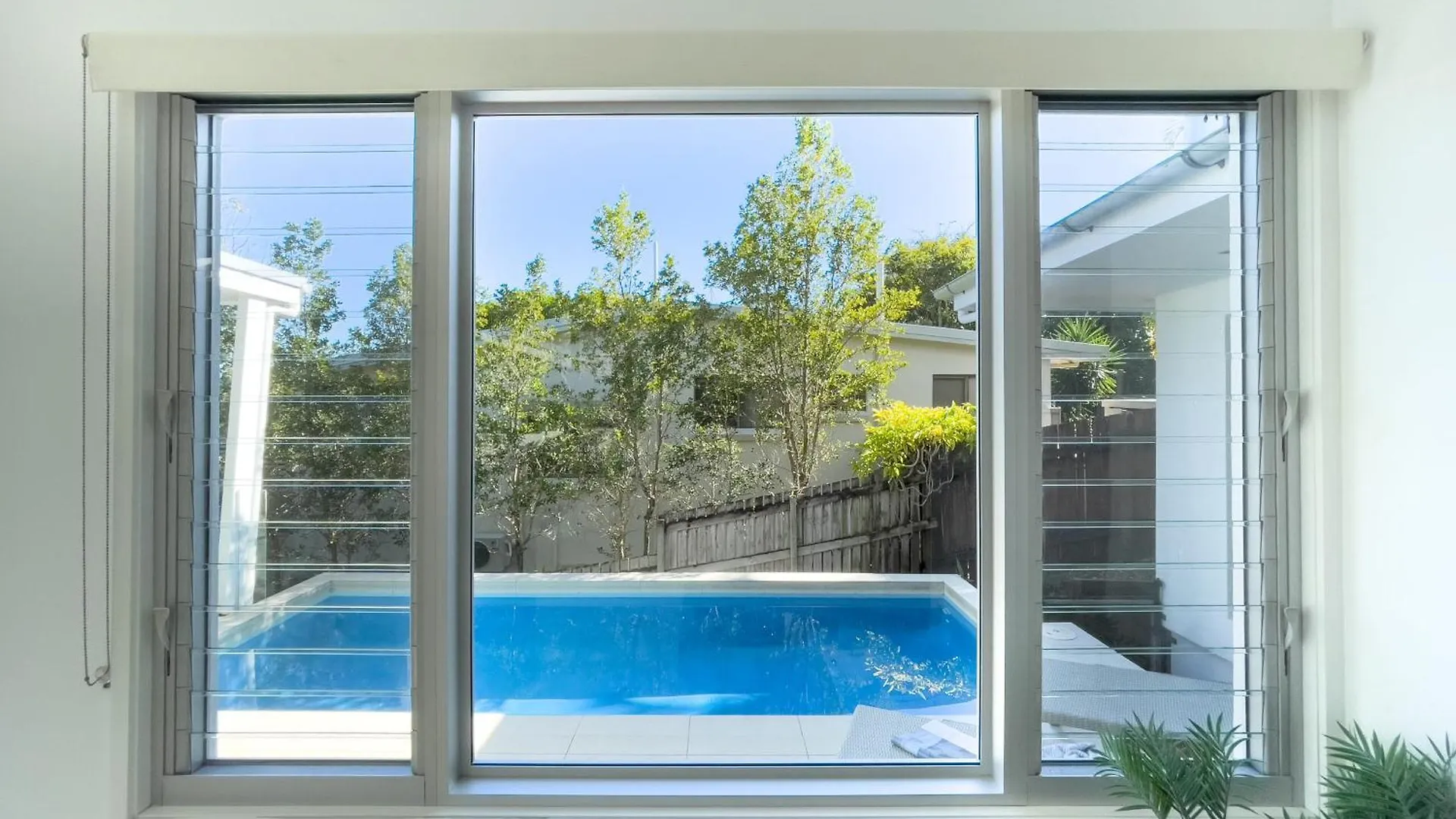 누사 Stunning Views, Private Pool Near Hastings St 빌라 0*,