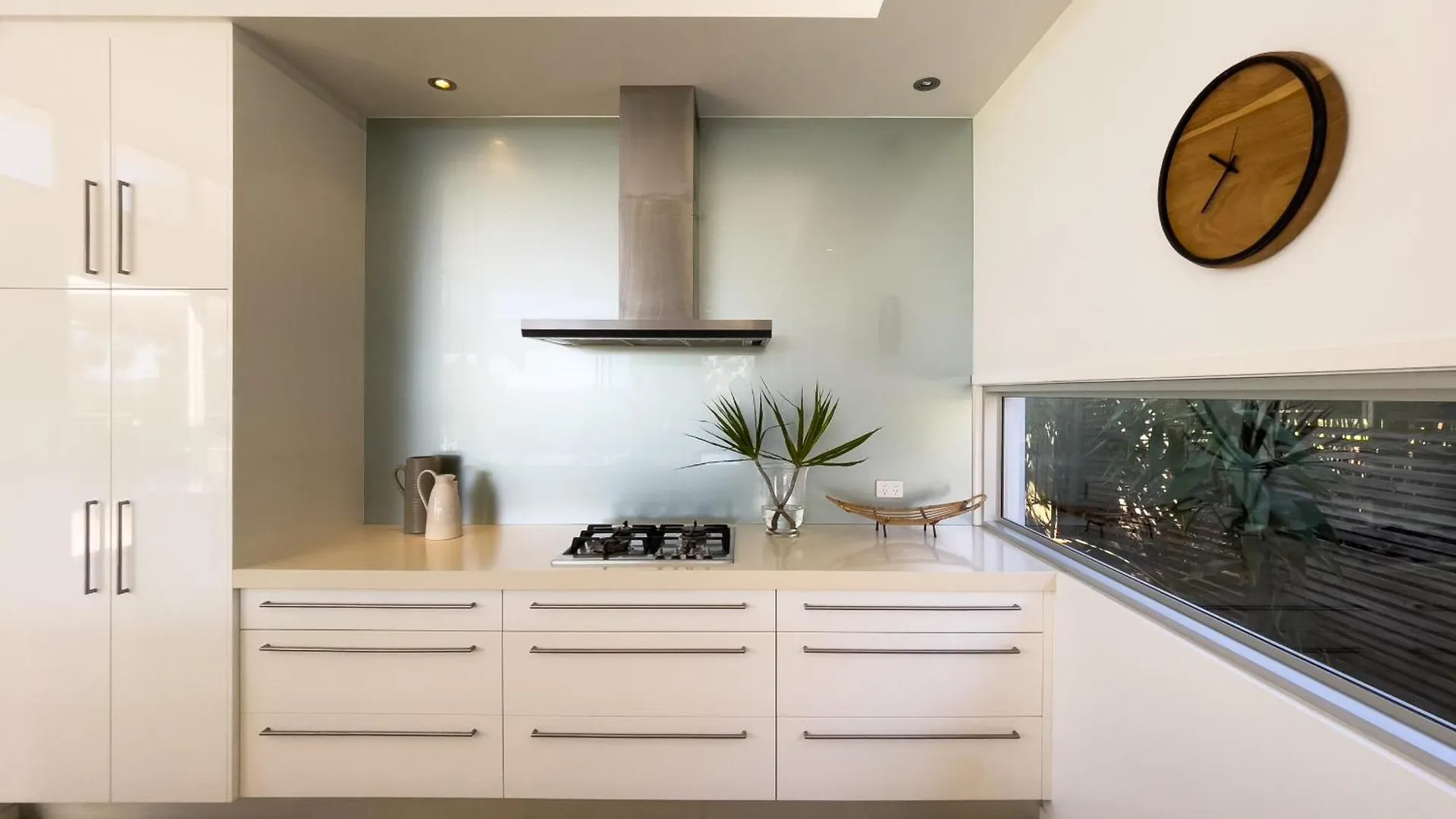 펜션 누사 Stunning Views, Private Pool Near Hastings St 빌라 오스트레일리아